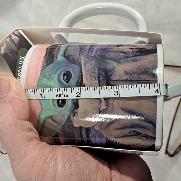The Mandalorian Mug with Hot Chocolate - Picture 5 of 7